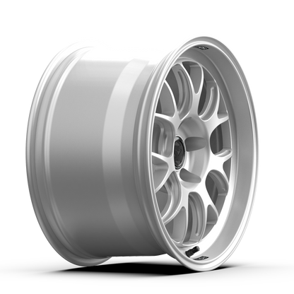 18x9.5 fifteen52 Apex RSR Radiant Silver Wheel 5x120 (22mm)