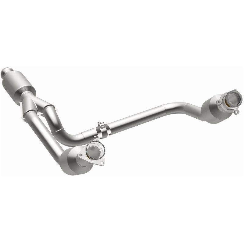 MagnaFlow 14-15 Chevrolet Silverado 1500 5.3L Direct-Fit Catalytic Converter