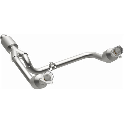 MagnaFlow 14-15 Chevrolet Silverado 1500 5.3L Direct-Fit Catalytic Converter