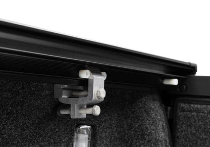 Retrax 17-18 Super Duty F-250-350 Short Bed RetraxONE XR
