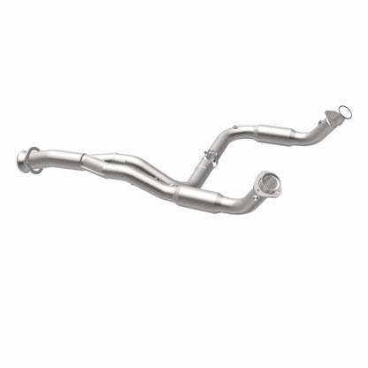 MagnaFlow 07-10 GMC Sierra 2500 HD 6.0L Direct Fit Converter