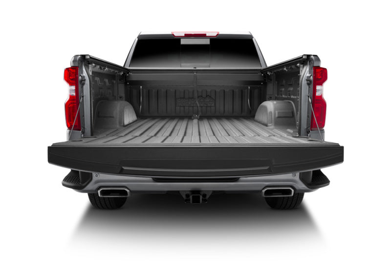 Roll-N-Lock 2019 Chevrolet Silverado 1500 SB 77-3/4in A-Series Retractable Tonneau Cover