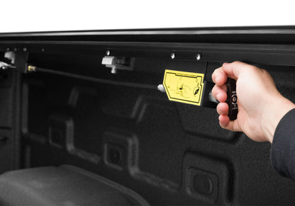 Roll-N-Lock 2019 Chevy Silverado 1500 77-3/4in E-Series Retractable Tonneau Cover