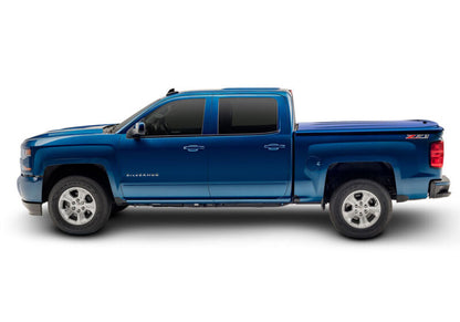 UnderCover 17-18 Chevy Silverado 1500 (19 Legacy) 5.8ft Lux Bed Cover - Gasoline