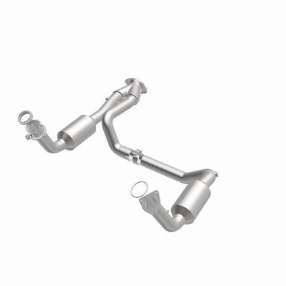 MagnaFlow 04-06 Chevrolet Silverado 1500 5.3L Direct Fit Catalytic Converter