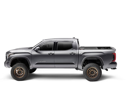 Roll-N-Lock 2022 Toyota Tundra (66.7in. Bed Length) E-Series XT Retractable Tonneau Cover