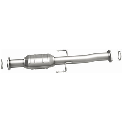 MagnaFlow Direct Fit Catalytic Converter 02-04 Toyota Tacoma 2.7L Rear