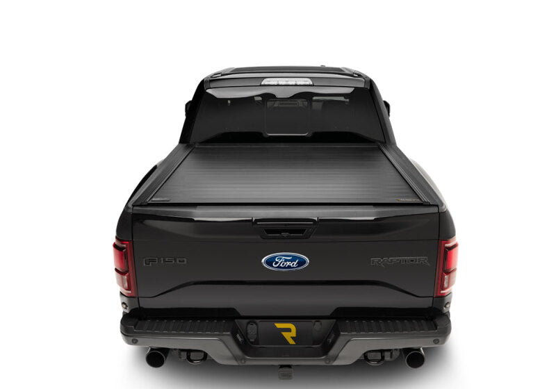Retrax 14-up Chevy/GMC 5.8ft Bed / 15-up 2500/3500 (Wide RETRAX Rail) PowertraxPRO MX