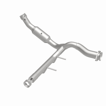 MagnaFlow 15-17 Ford F-150 5.0L Direct Fit Converter