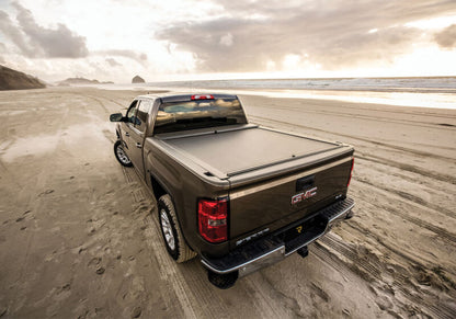 Roll-N-Lock 2022 Toyota Tundra Ext Cab 78.7in M-Series Retractable Tonneau Cover
