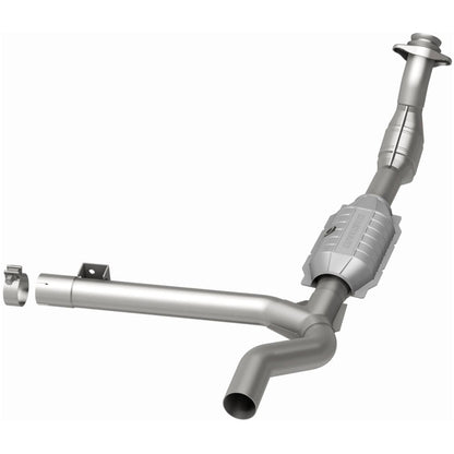 MagnaFlow Direct Fit Catalytic Converter 99-00 Ford F-150 4.2L 50S