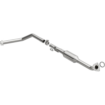 MagnaFlow Direct Fit Catalytic Converter OEM 2001-2004 Toyota Sequoia Underbody