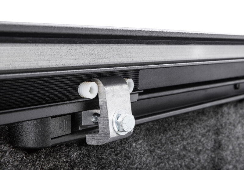 Retrax 2022 Toyota Tundra 8 Foot Bed RetraxPRO XR