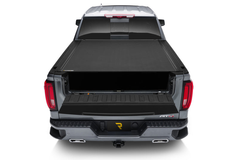 BAK 14-18 Chevy Silverado/GM Sierra Revolver X4s 8.2ft Bed Cover (2014 1500/15-19 1500/2500/3500)