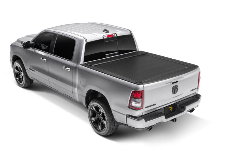Roll-N-Lock 14-18 Chevrolet Silverado 1500 (69.3in. Bed) E-Series XT Retractable Tonneau Cover