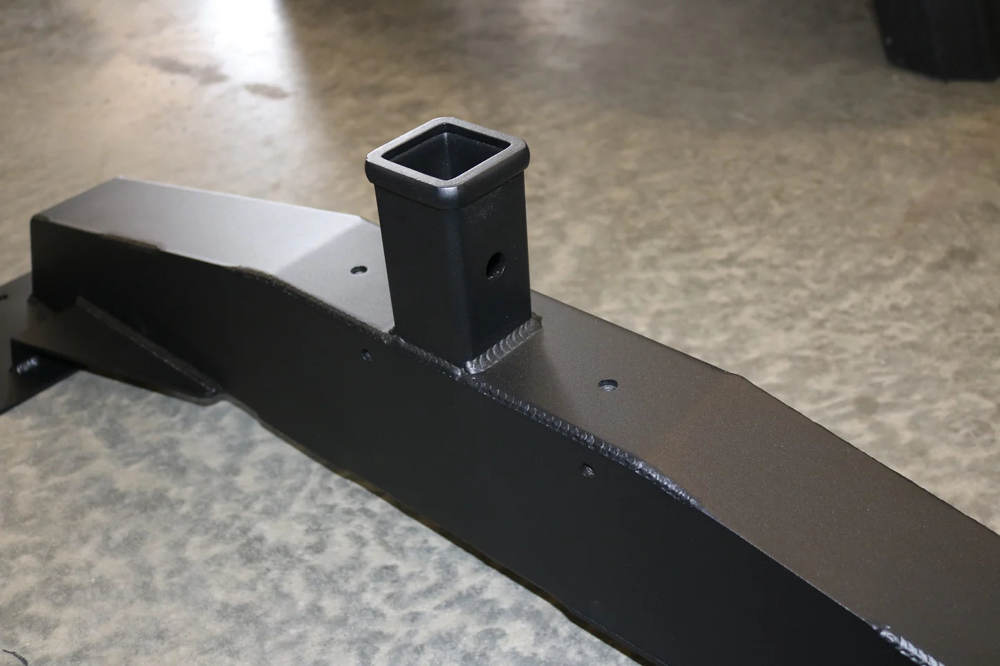 15-UP FORD TRANSIT, FRONT RECEIVER HITCH
