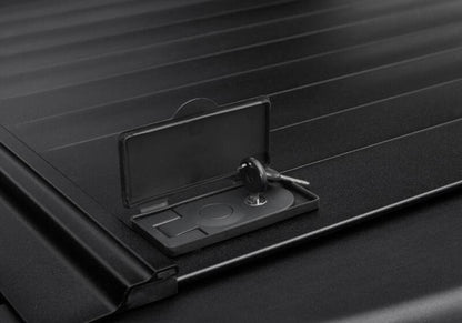 Retrax 14-up Chevy/GMC Long Bed / 15-up 2500/3500 (Wide RETRAX Rail) RetraxPRO MX