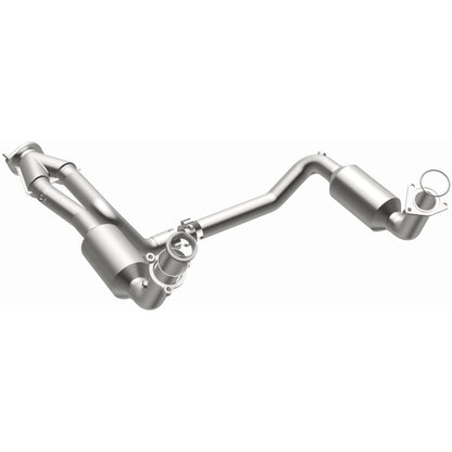 MagnaFlow 04-06 Chevrolet Silverado 1500 5.3L Direct Fit Catalytic Converter