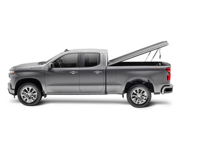 UnderCover 19-20 Chevy Silverado 1500 6.5ft Elite LX Bed Cover - Glory Red