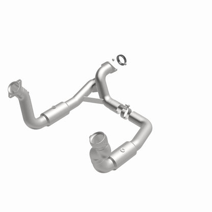 MagnaFlow 11-17 Ford F-250 Super Duty 6.2L Direct Fit Converter
