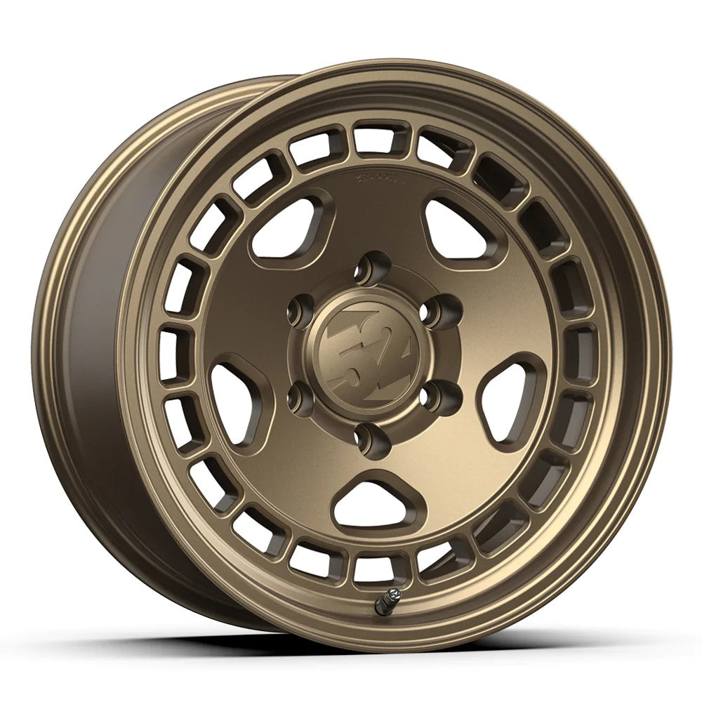 17x8.5 fifteen52 Turbomac HD Classic Bronze Wheel 6x5.5  (0mm)