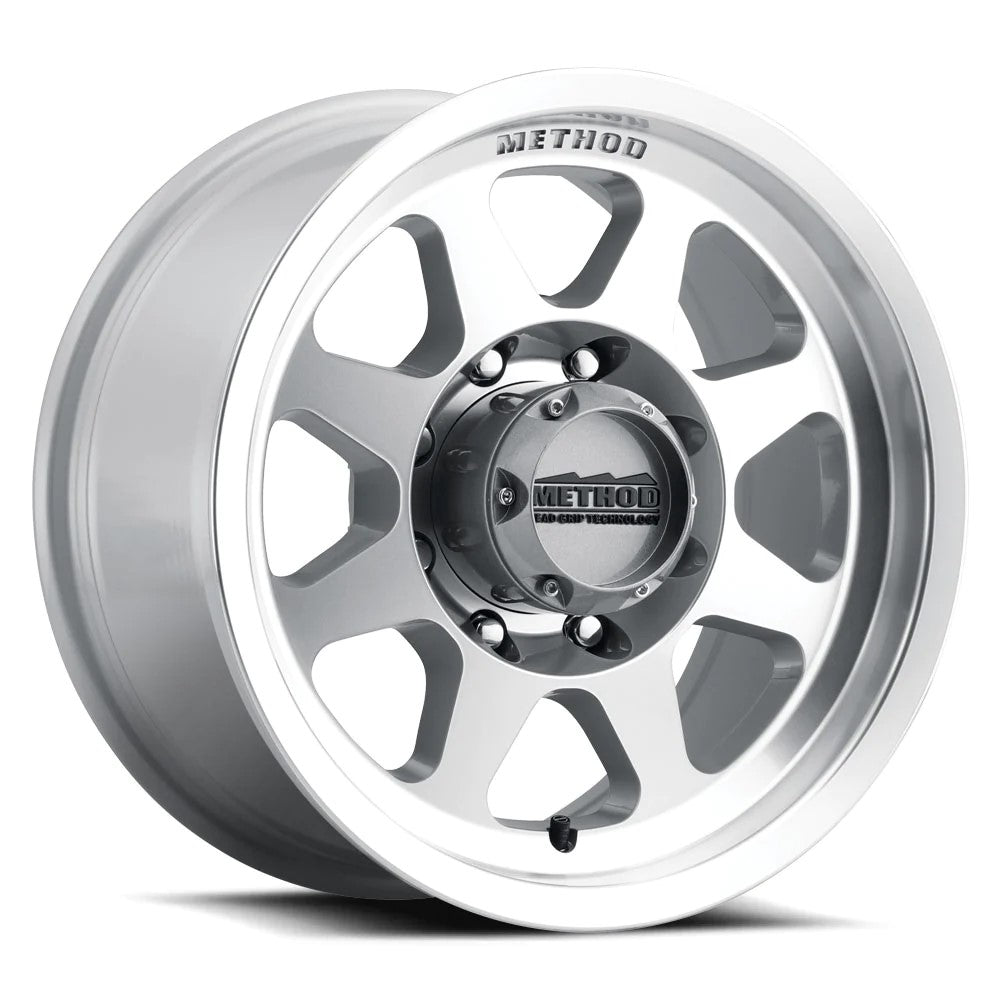 17x8.5 Method 701M Bead Grip Machined - Clear Coat Wheel 8x170 (0mm)