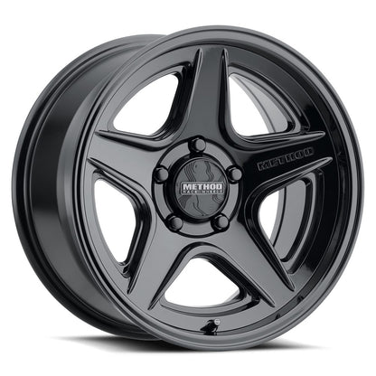 17x8.5 Method 319B Gloss Black Wheel 5x5 (0mm)